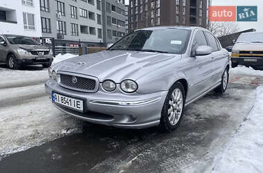 Седан Jaguar X-Type 2005 в Бучі