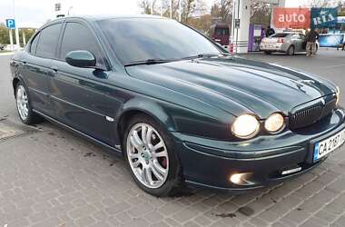 Седан Jaguar X-Type 2002 в Умані