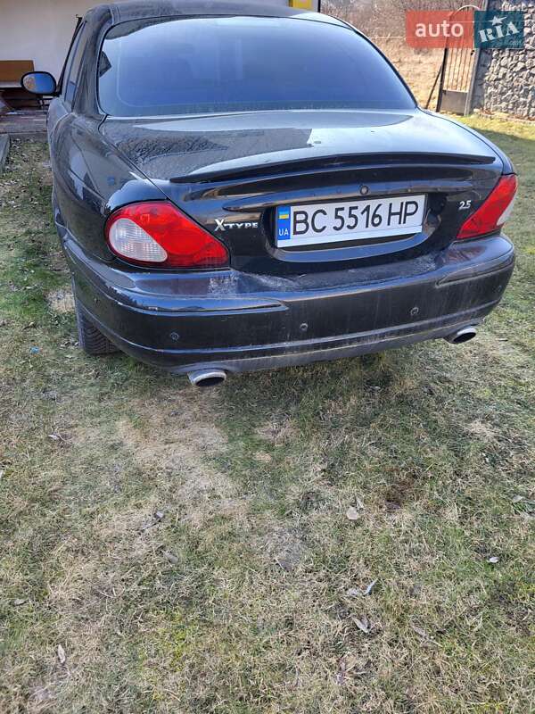 Седан Jaguar X-Type 2002 в 