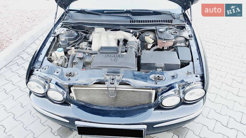 Седан Jaguar X-Type 2006 в Киеве