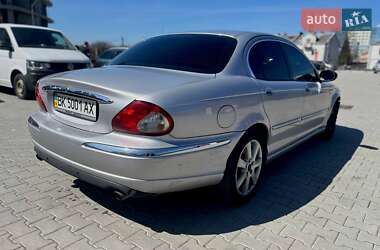 Седан Jaguar X-Type 2001 в 