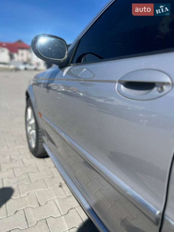 Седан Jaguar X-Type 2001 в Львове