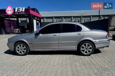 Седан Jaguar X-Type 2001 в 
