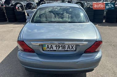 Седан Jaguar X-Type 2004 в 