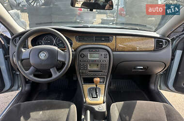 Седан Jaguar X-Type 2004 в 