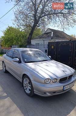 Седан Jaguar X-Type 2004 в Кропивницькому
