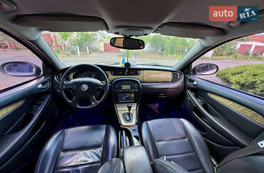 Седан Jaguar X-Type 2001 в 