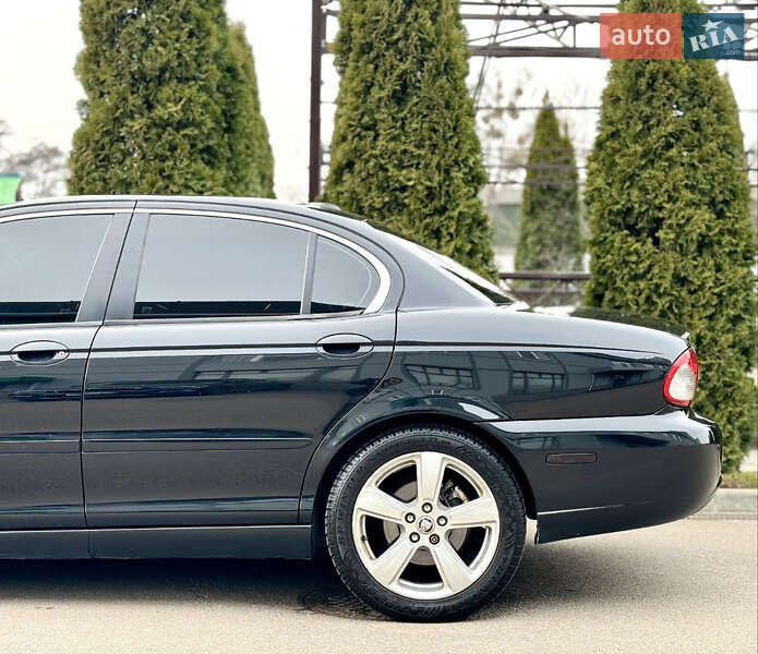 Седан Jaguar X-Type 2008 в Глевахе
