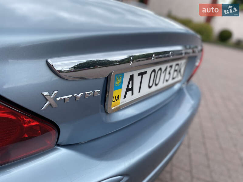 Седан Jaguar X-Type 2004 в Львове