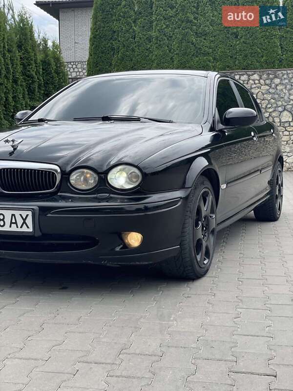 Седан Jaguar X-Type 2006 в Підволочиську