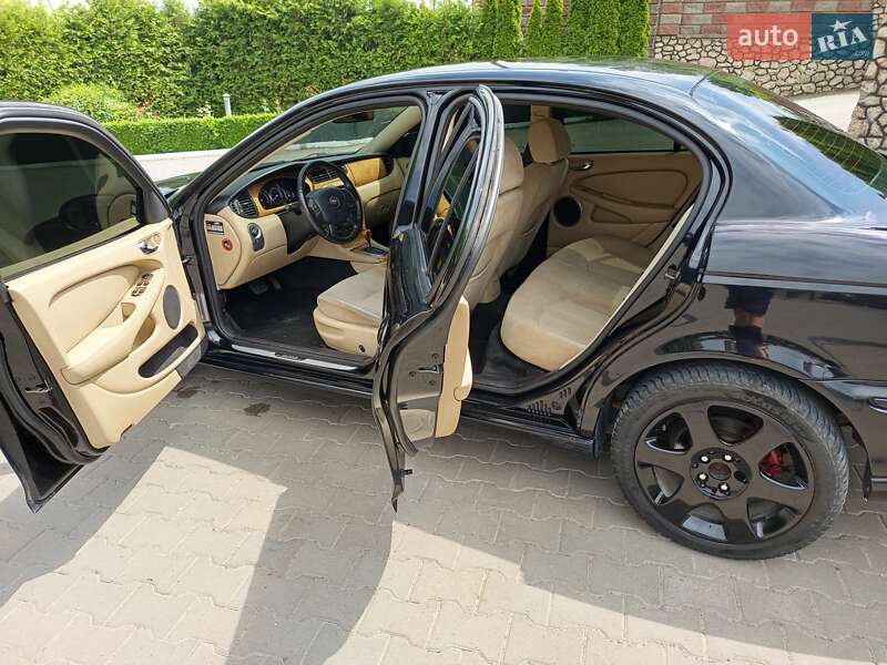 Седан Jaguar X-Type 2006 в Підволочиську