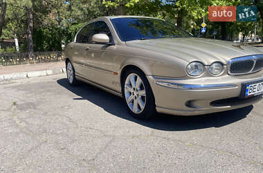 Седан Jaguar X-Type 2001 в 