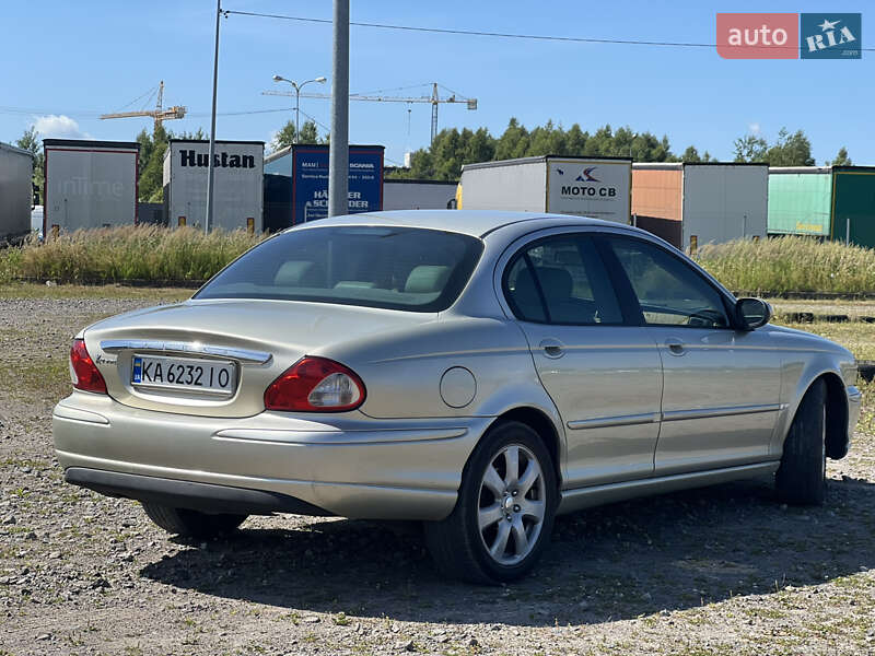 Седан Jaguar X-Type 2006 в Львові