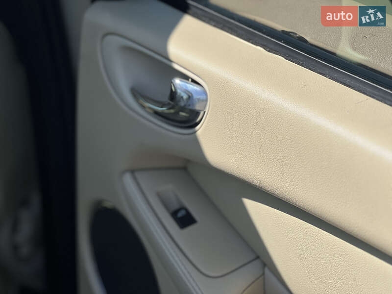 Седан Jaguar X-Type 2006 в Львові