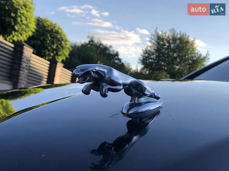 Седан Jaguar X-Type 2001 в 