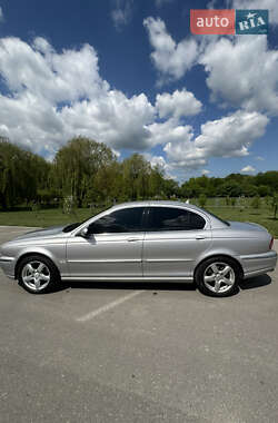 Седан Jaguar X-Type 2004 в 