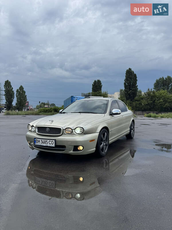 Седан Jaguar X-Type 2009 в 
