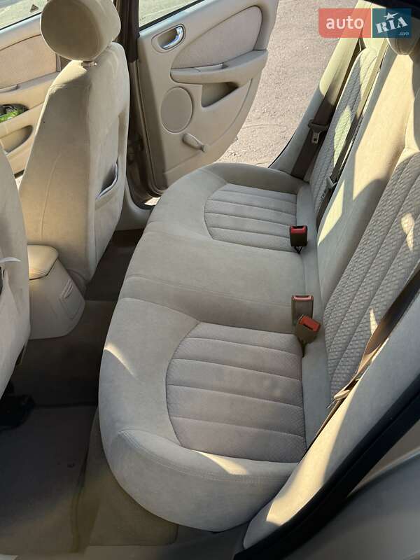 Седан Jaguar X-Type 2002 в Киеве