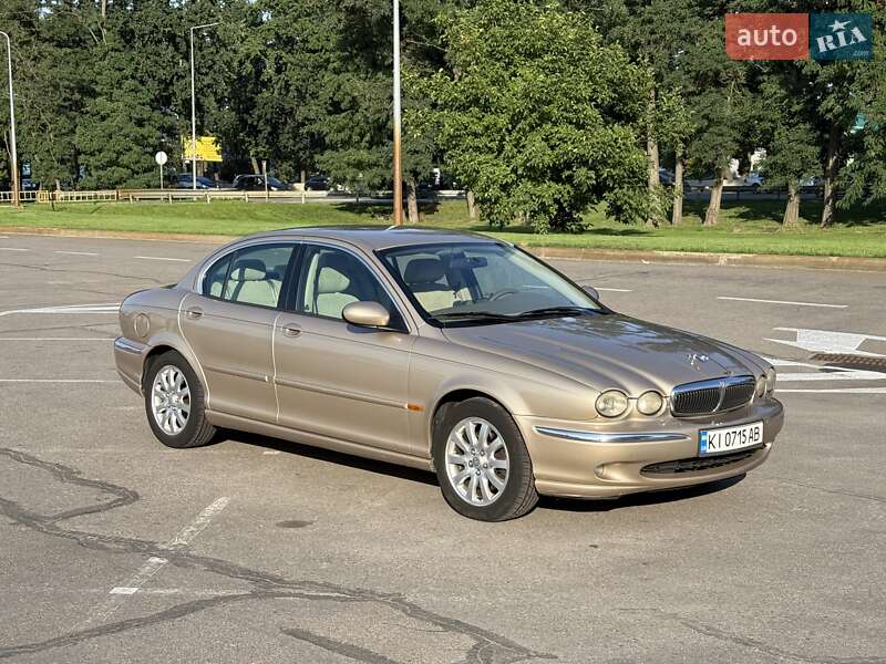 Седан Jaguar X-Type 2002 в 