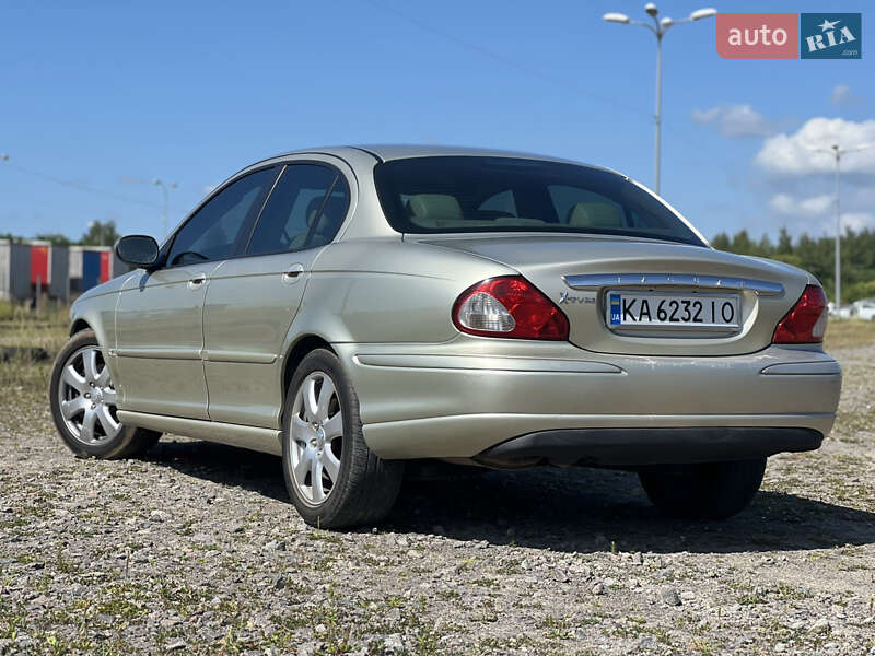 Седан Jaguar X-Type 2006 в Львове