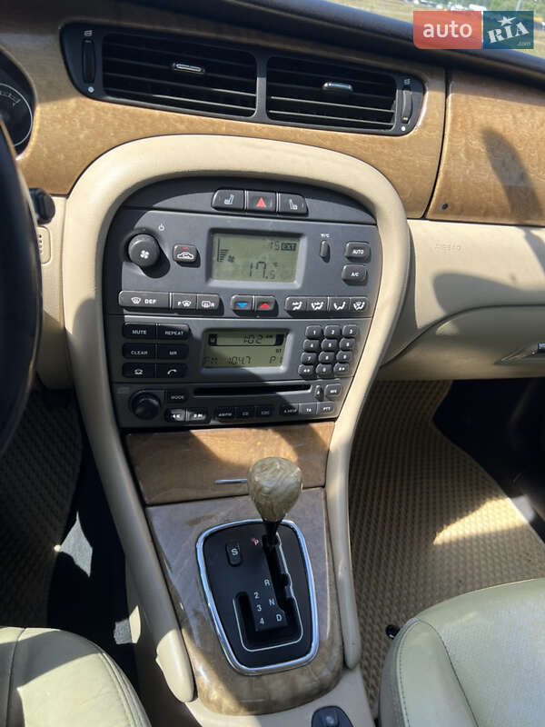 Седан Jaguar X-Type 2006 в Львове