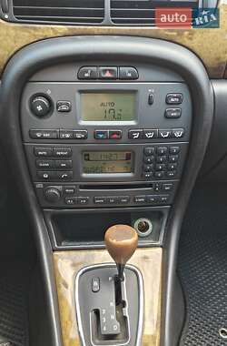Седан Jaguar X-Type 2005 в 
