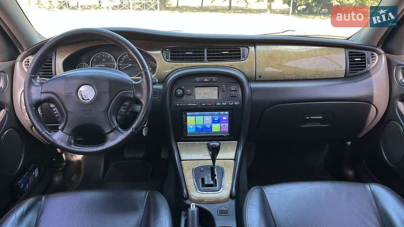 Седан Jaguar X-Type 2001 в Николаеве