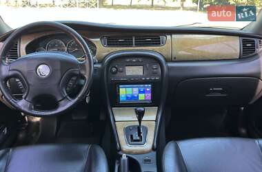 Седан Jaguar X-Type 2001 в 