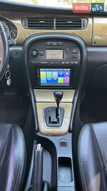 Седан Jaguar X-Type 2001 в Николаеве