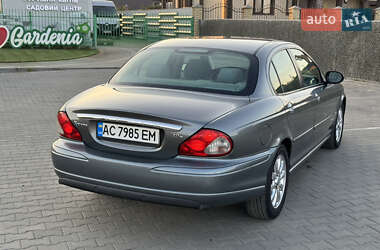 Седан Jaguar X-Type 2003 в 
