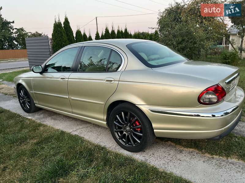 Седан Jaguar X-Type 2007 в Радехове