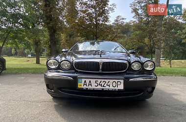 Седан Jaguar X-Type 2001 в Киеве
