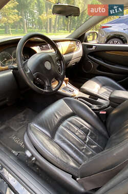 Седан Jaguar X-Type 2001 в 