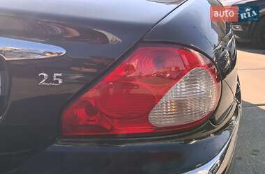Седан Jaguar X-Type 2001 в 