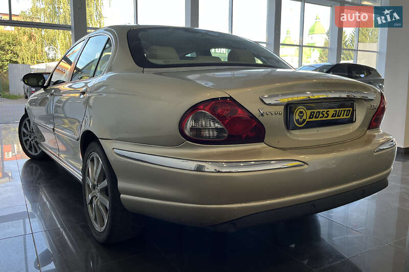 Седан Jaguar X-Type 2007 в Шептицькому