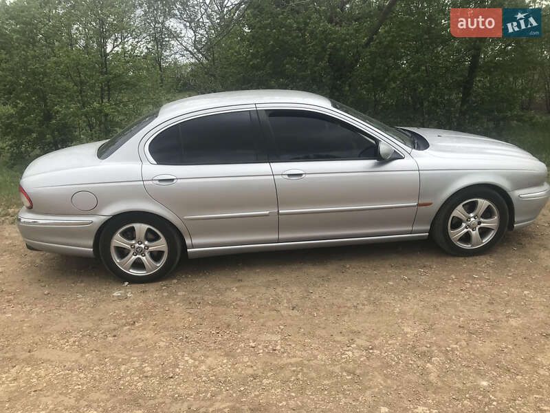 Седан Jaguar X-Type 2001 в Одессе