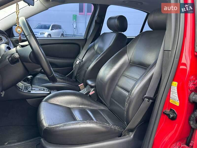 Седан Jaguar X-Type 2004 в Киеве