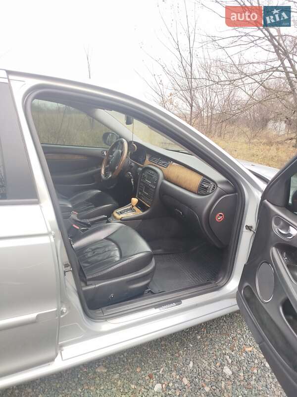 Седан Jaguar X-Type 2006 в Днепре