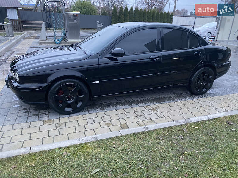Седан Jaguar X-Type 2006 в Дубно