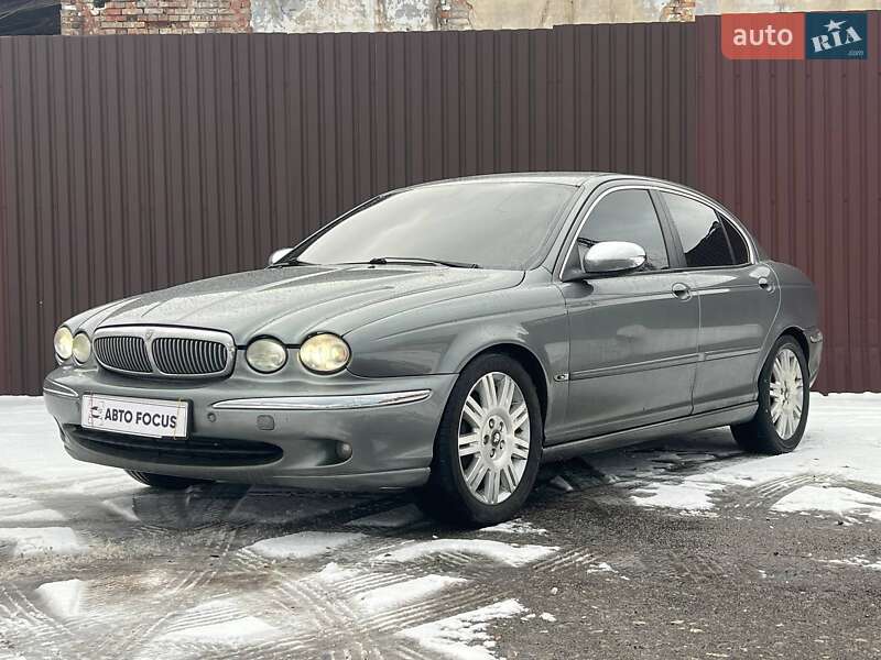 Седан Jaguar X-Type 2005 в Киеве