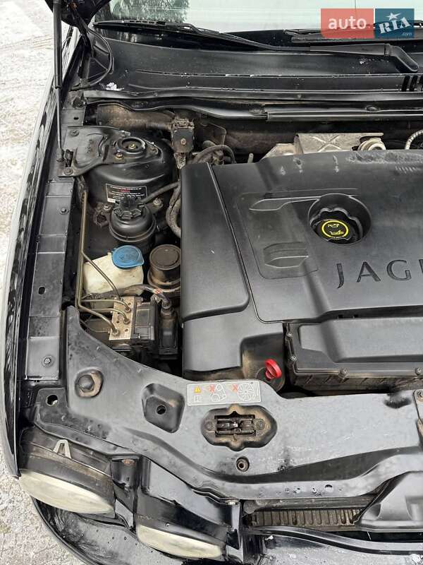 Седан Jaguar X-Type 2004 в Дрогобыче