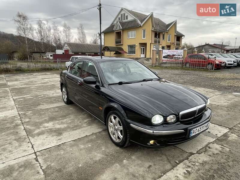 Седан Jaguar X-Type 2001 в Тячеве