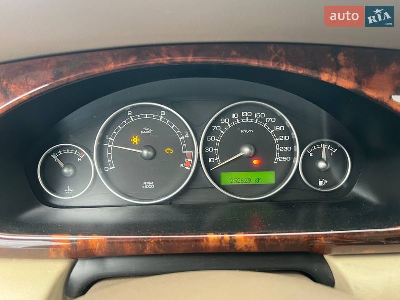 Седан Jaguar X-Type 2005 в Киеве