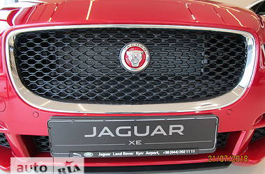 Седан Jaguar XE 2017 в Чубинском