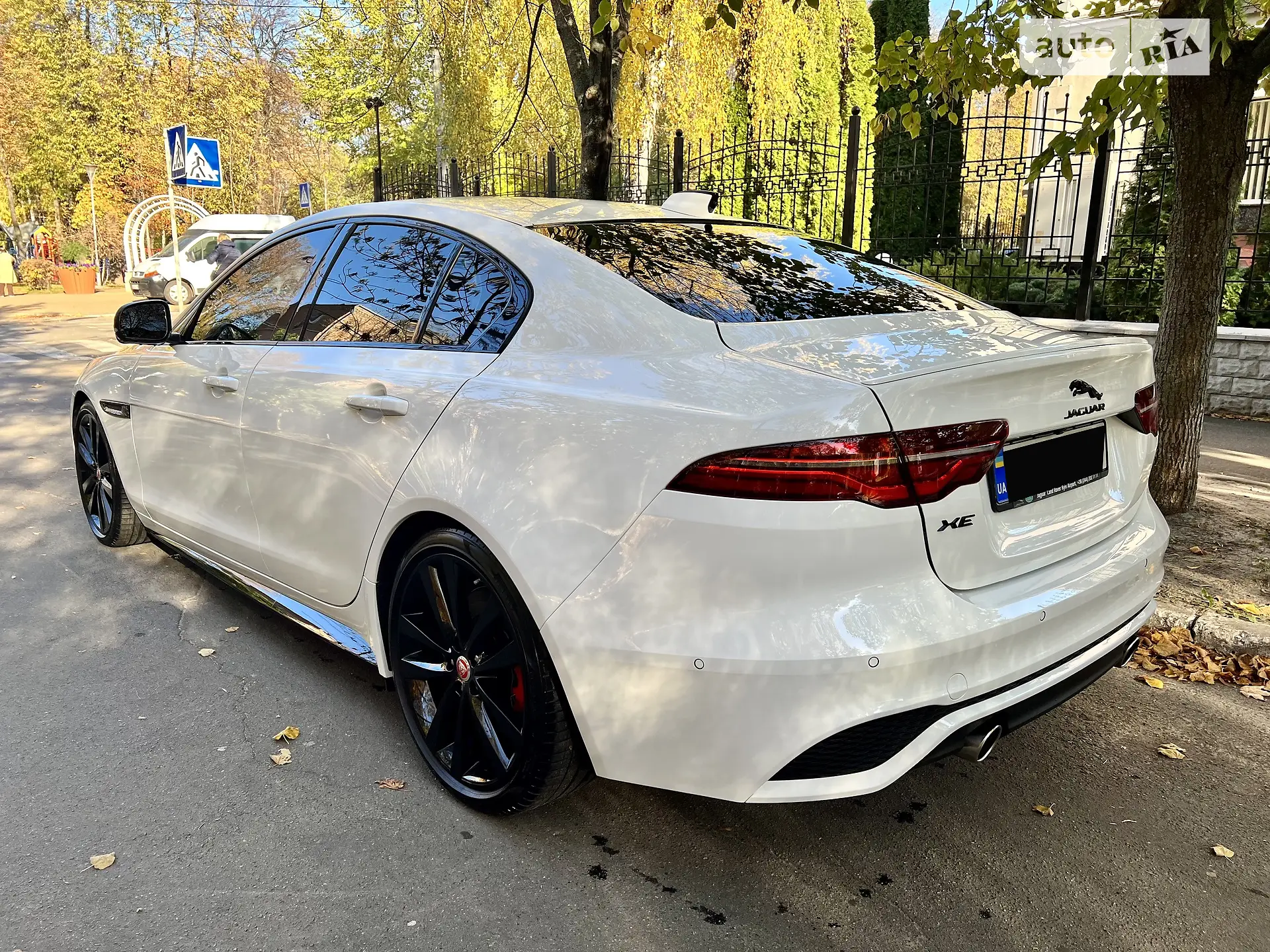 2021 Jaguar XE - мініатюра 4