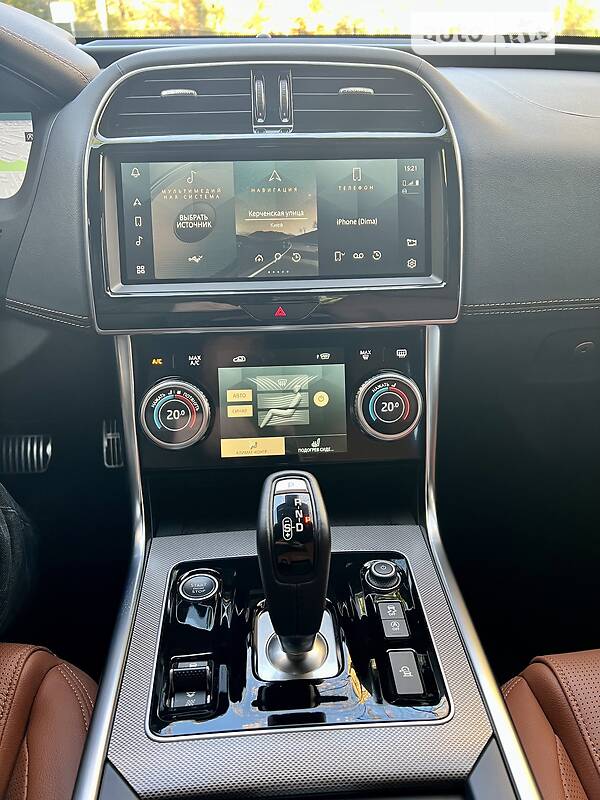 Седан Jaguar XE 2021 в Киеве