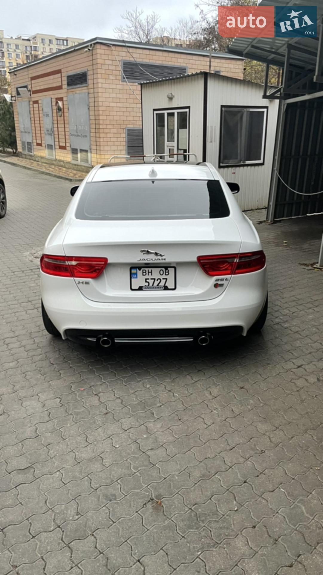 2016 Jaguar XE - мініатюра 5