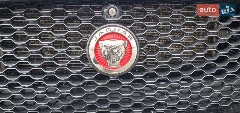 Седан Jaguar XE 2015 в Тячеві фото 2 Седан Jaguar XE 2015 в Тячеві