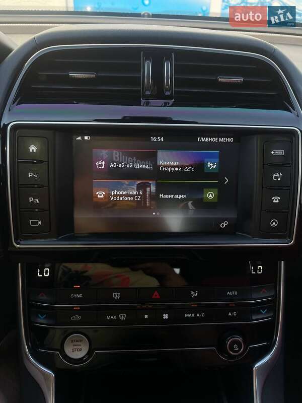 Седан Jaguar XE 2015 в Тячеві фото 12 Седан Jaguar XE 2015 в Тячеві