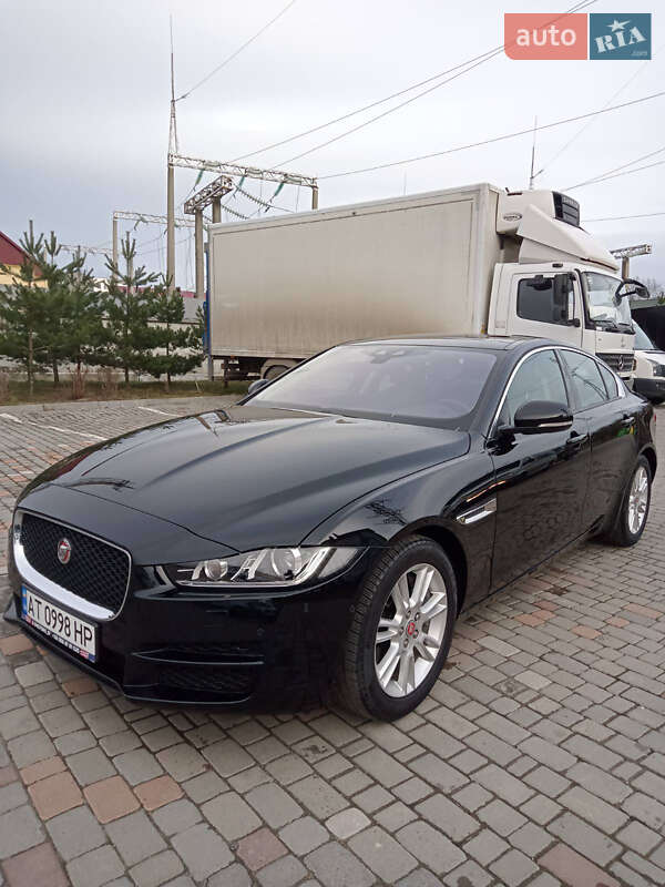 Jaguar XE 2016